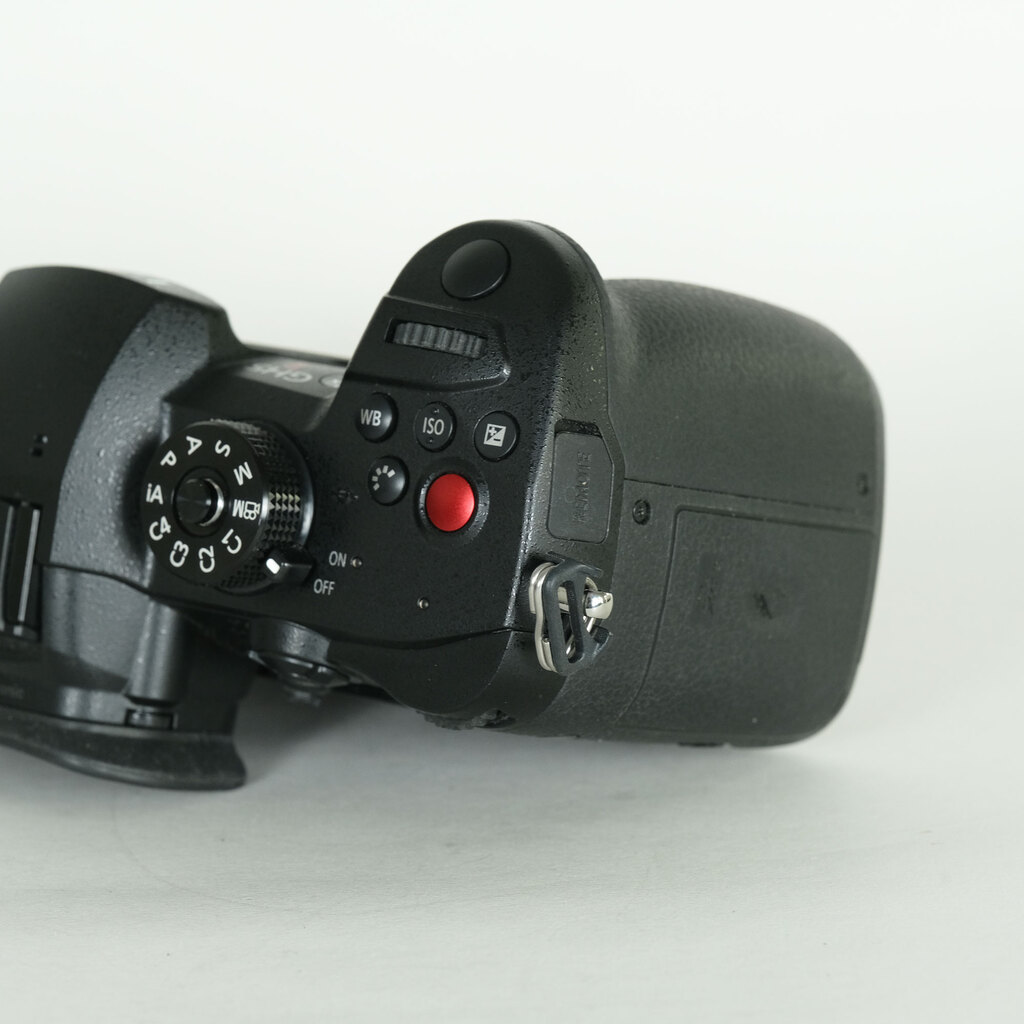 Panasonic LUMIX DC-GH5M2