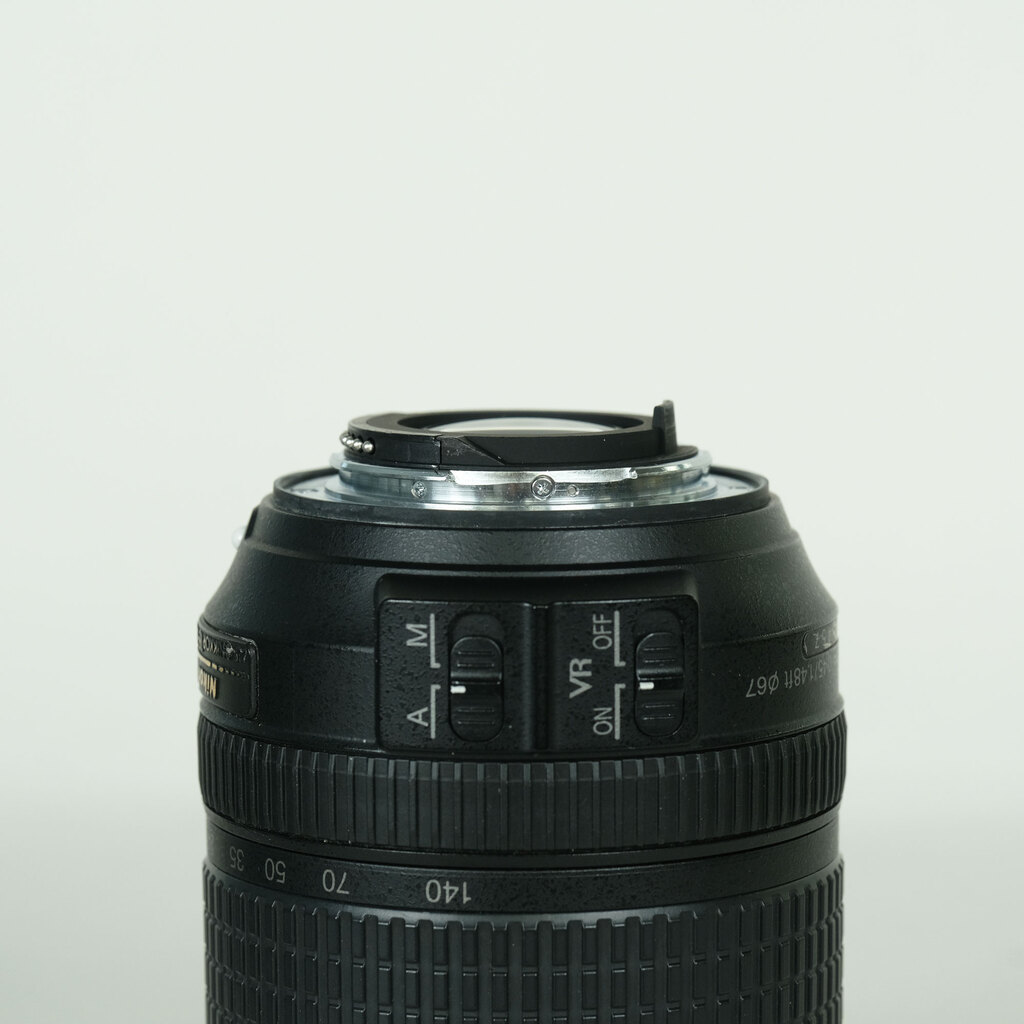 Nikon AF-S DX NIKKOR 18-140mm F3.5-5.6G ED VR Nikon AF-S DX NIKKOR 18-140mm F3.5-5.6G ED VR