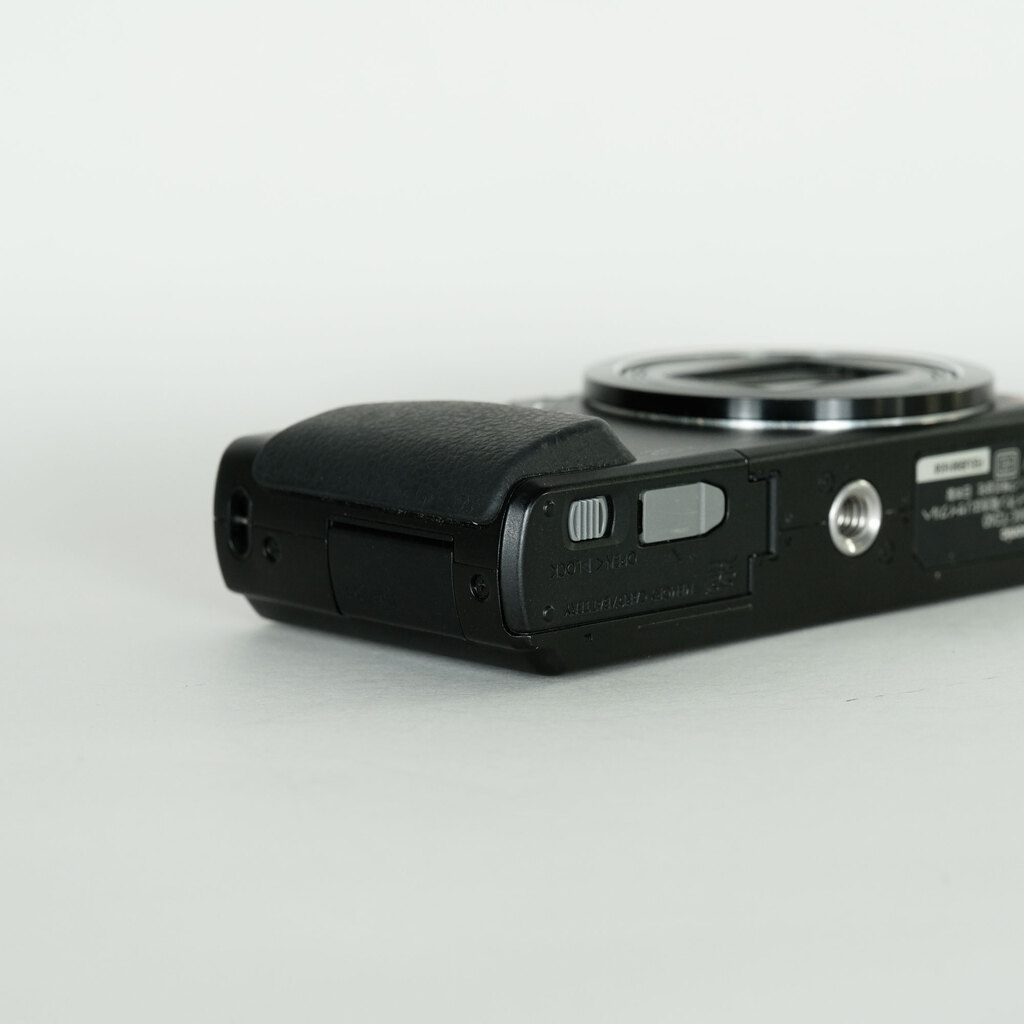 Panasonic LUMIX DMC-TZ40-K ブラック