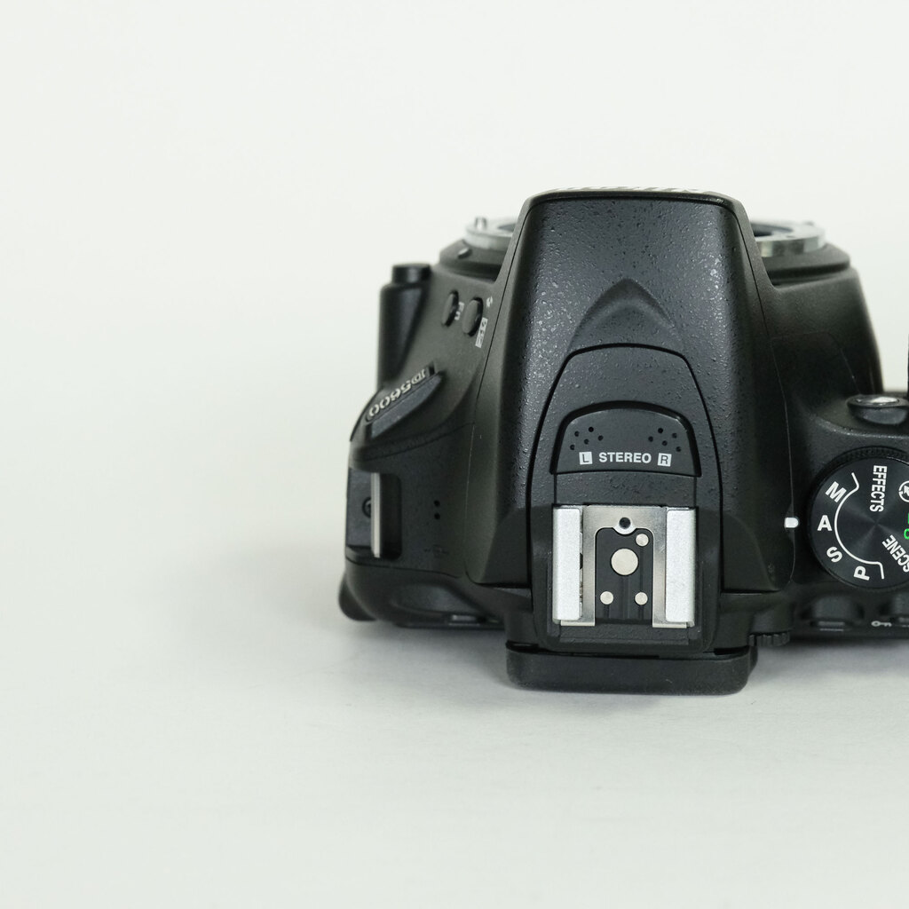 Nikon D5600