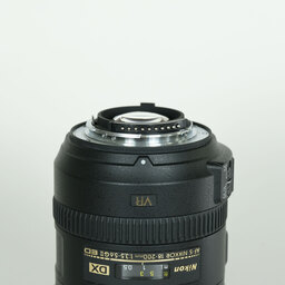 Nikon AF-S DX NIKKOR 18-200mm F3.5-5.6G ED VR II Nikon AF-S DX NIKKOR 18-200mm F3.5-5.6G ED VR II