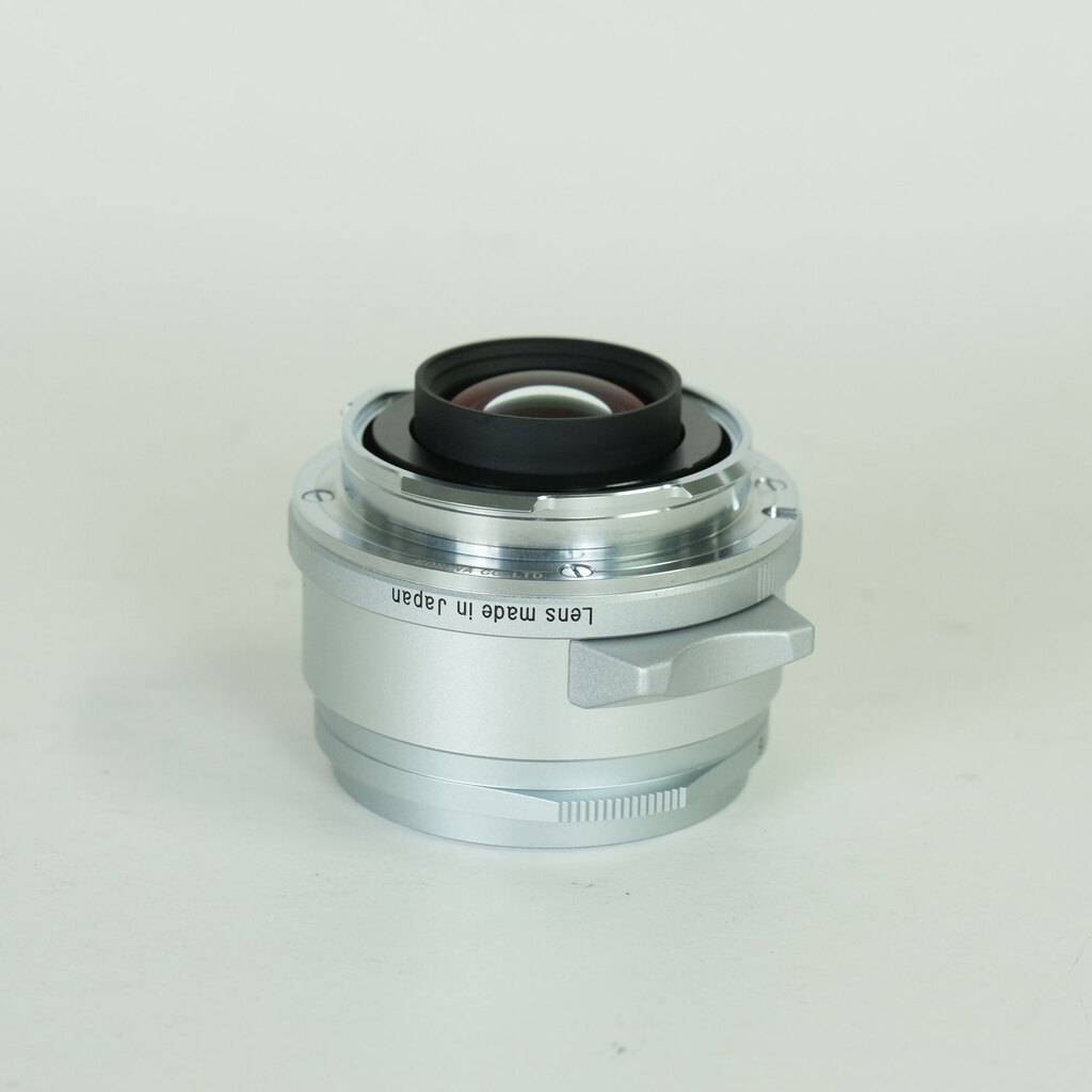 コシナ フォクトレンダー COLOR-SKOPAR 50mm F2.2 VM シルバー コシナ フォクトレンダー COLOR-SKOPAR 50mm F2.2 VM シルバー