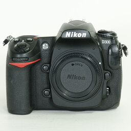 Nikon D300 ボディ