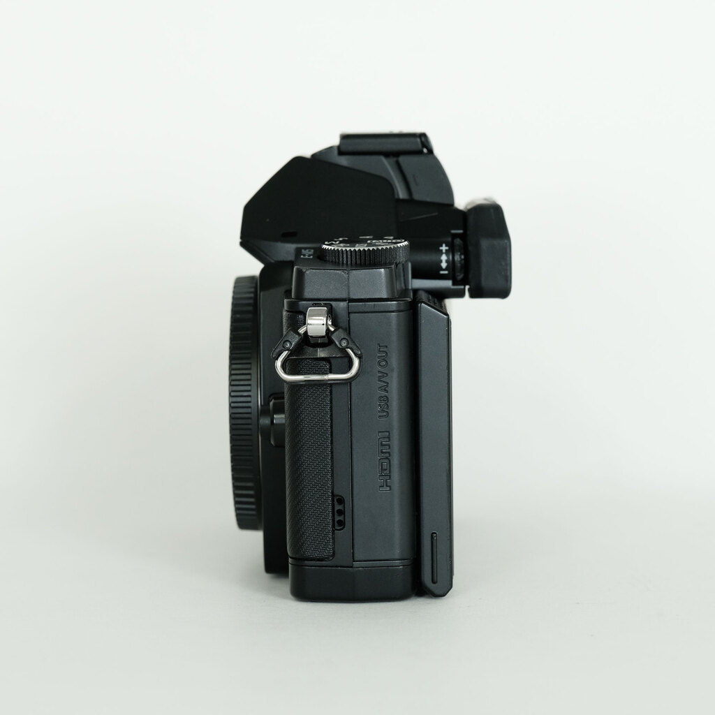 OLYMPUS OM-D E-M5 ボディ ブラック
