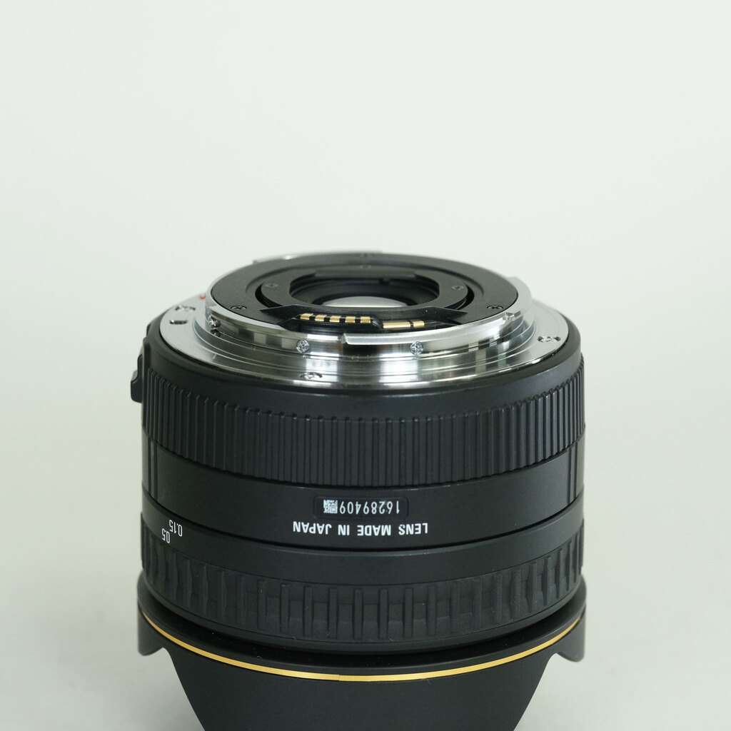 SIGMA 15mm F2.8EX DG DIAGONAL FISHEYE (キヤノンEF用) SIGMA 15mm F2.8EX DG DIAGONAL FISHEYE (キヤノンEF用)