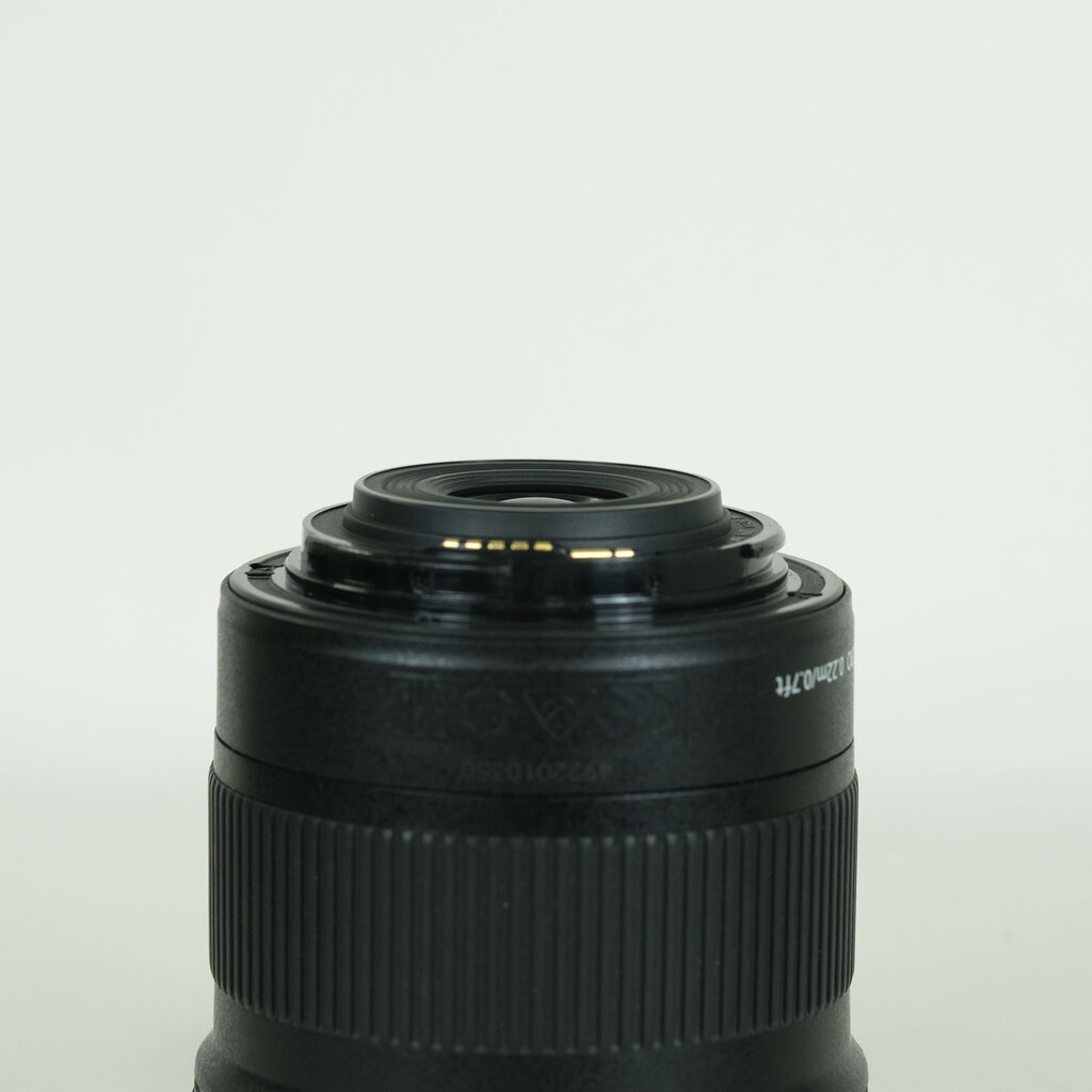 Canon EF-S10-18mm F4.5-5.6 IS STM