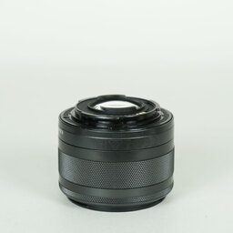 Canon EF-M15-45mm F3.5-6.3 IS STM Canon EF-M15-45mm F3.5-6.3 IS STM