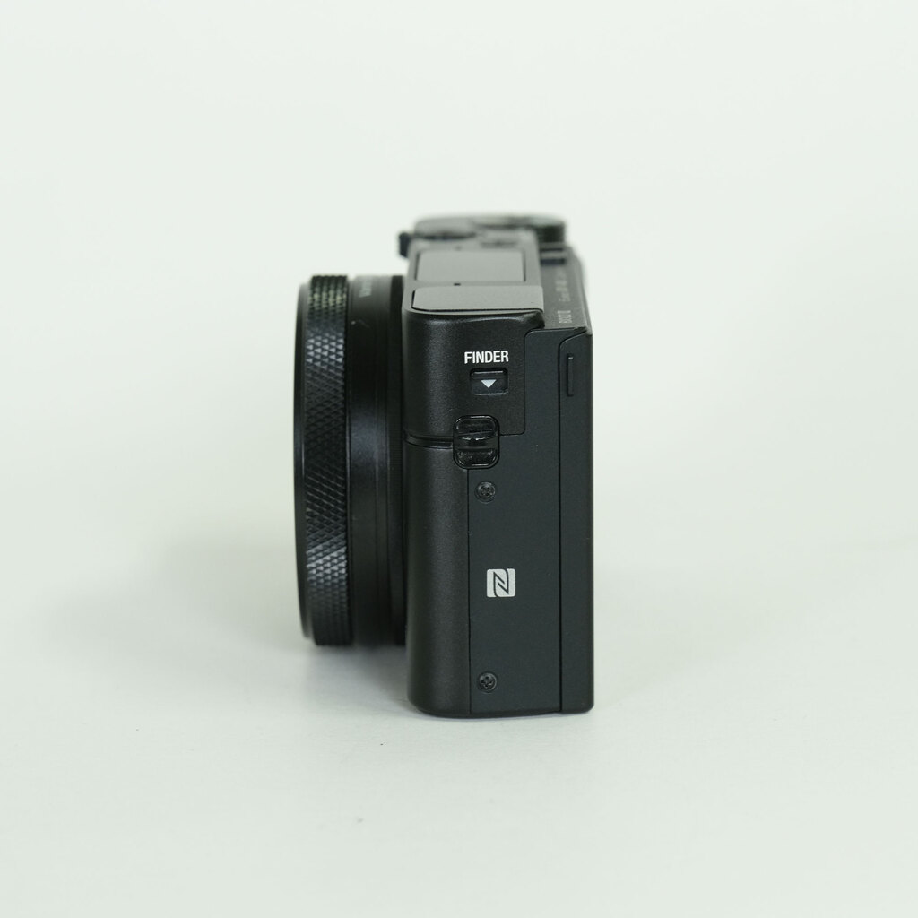 SONY Cyber-shot DSC-RX100M7 SONY Cyber-shot DSC-RX100M7
