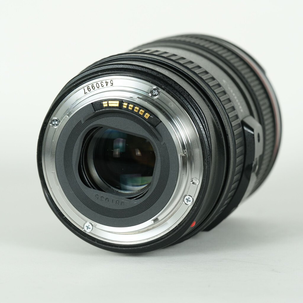 Canon EF24-105mm F4L IS USM Canon EF24-105mm F4L IS USM