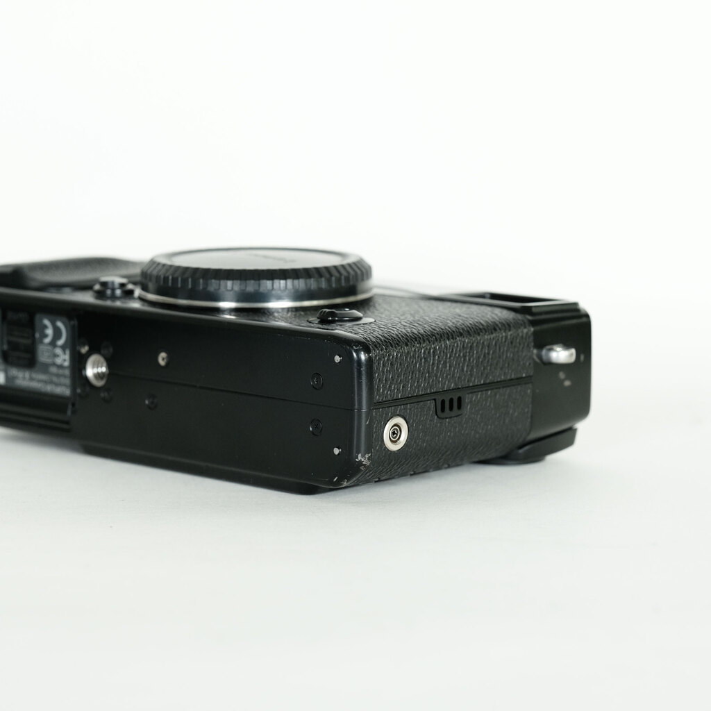 FUJIFILM X-Pro1の出品 | ONE SCENE（ワンシーン）