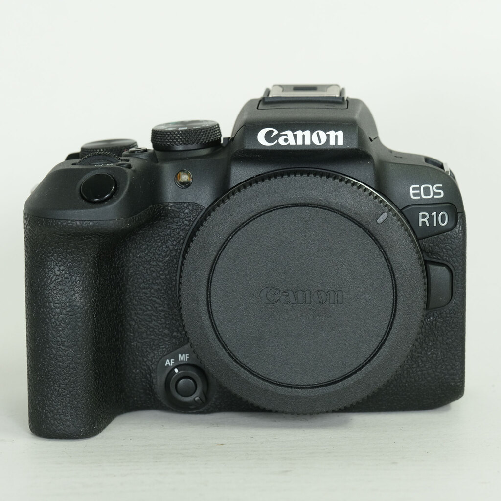 Canon EOS R10 Canon EOS R10
