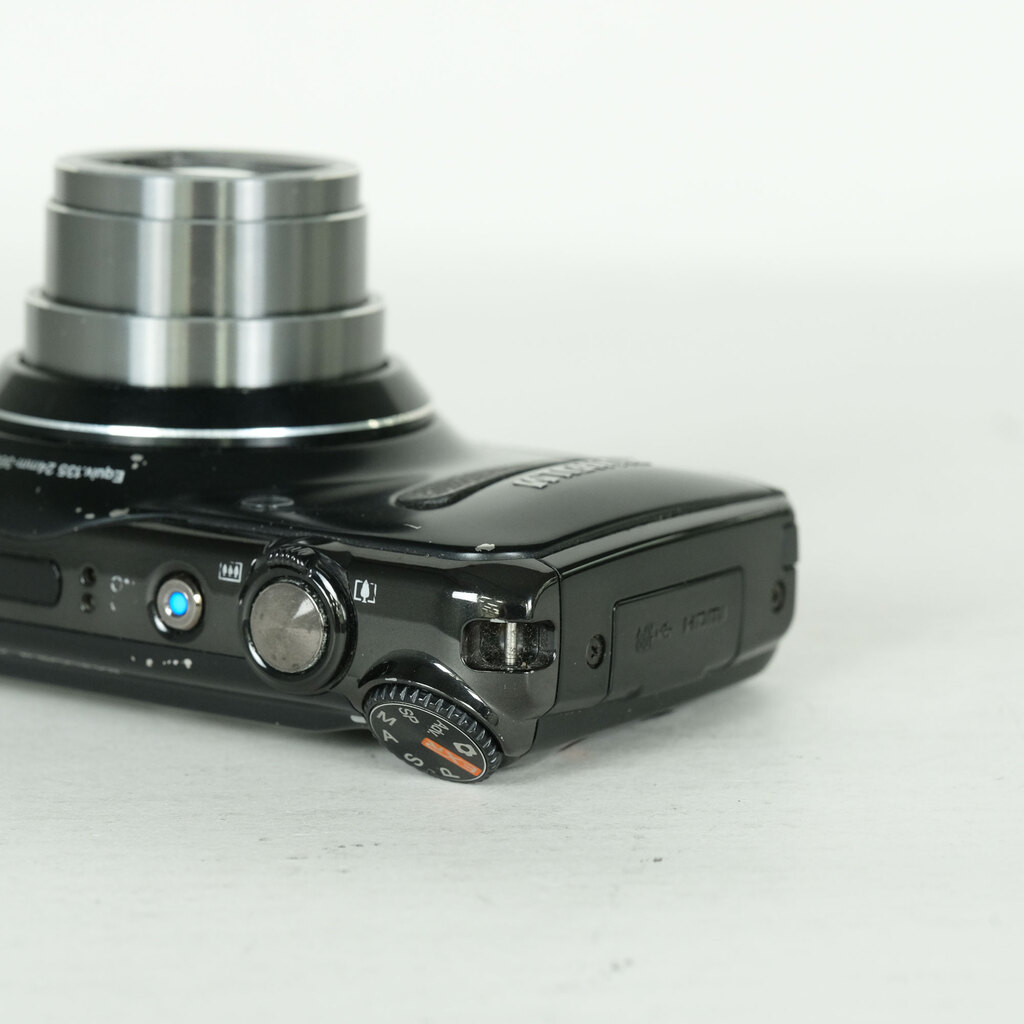 FUJIFILM FinePix F300EXR ブラックの出品 | ONE SCENE（ワンシーン）