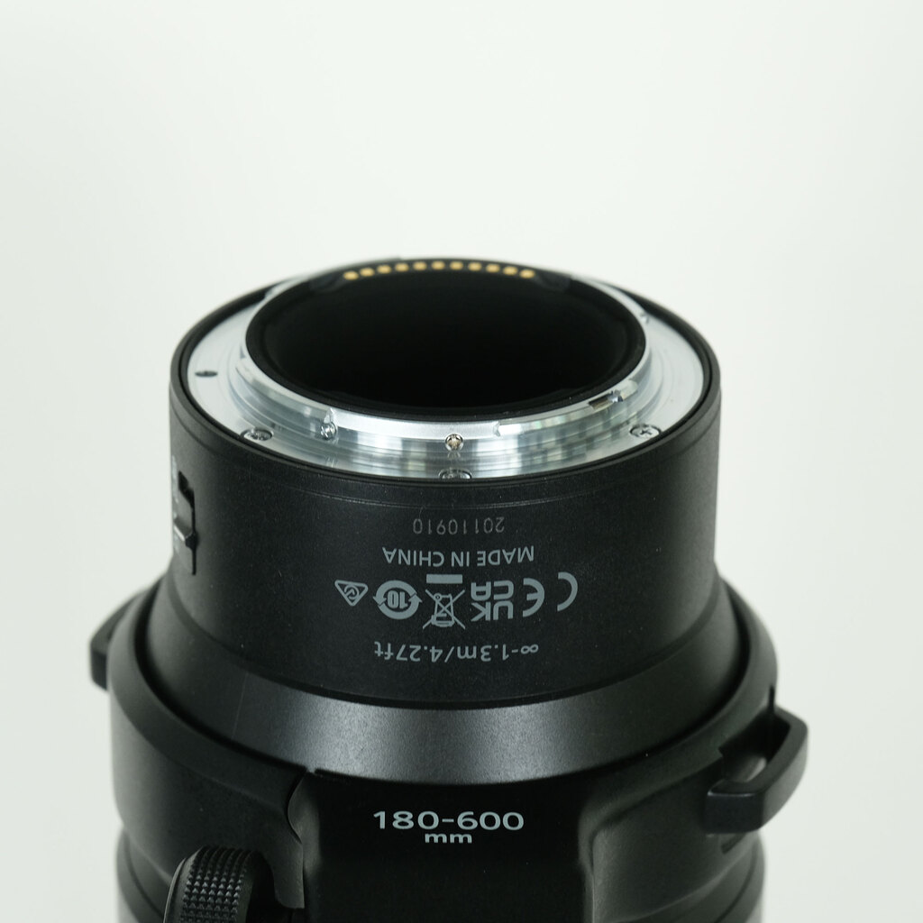 Nikon NIKKOR Z 180-600mm f/5.6-6.3 VRの出品 | ONE SCENE（ワンシーン）