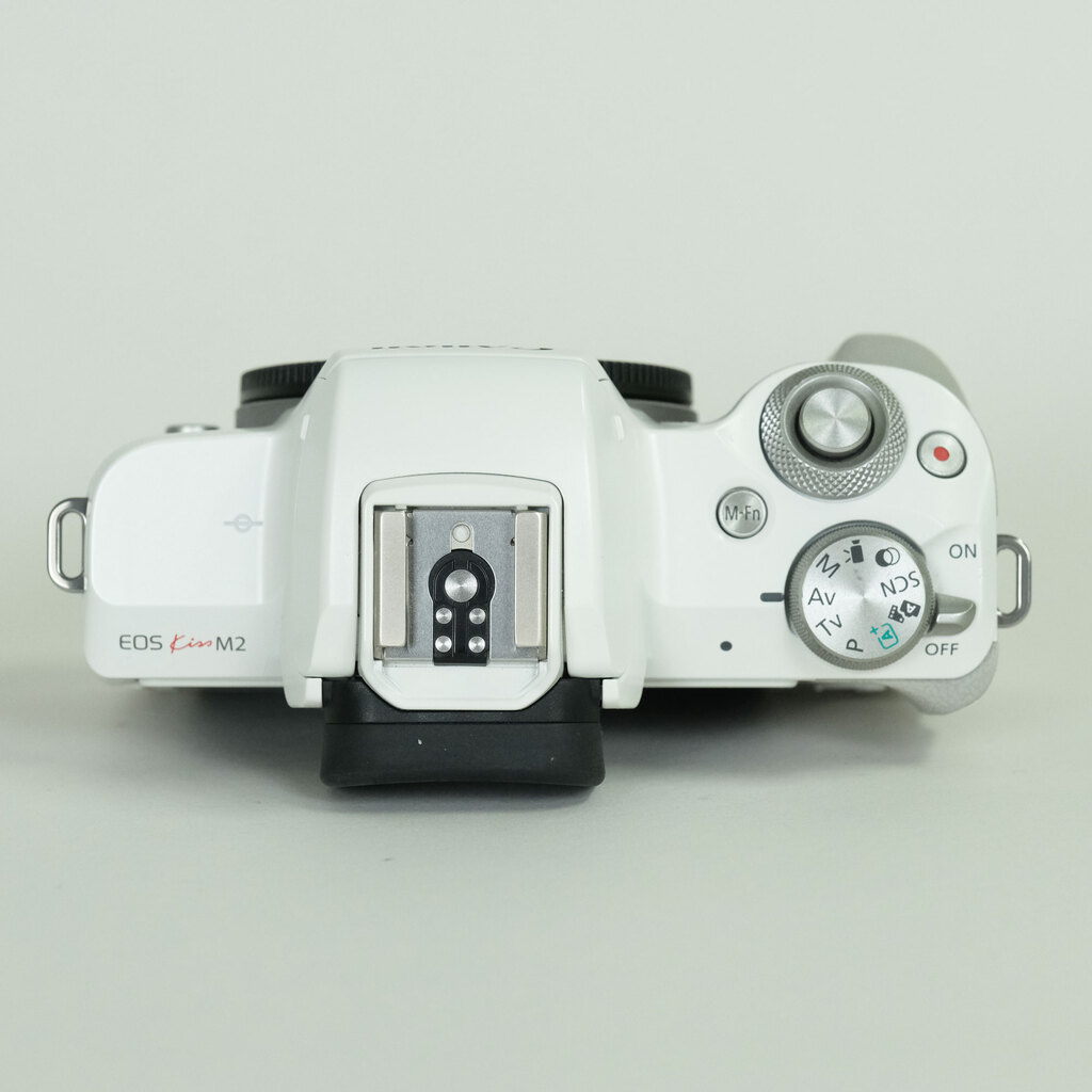 Canon EOS Kiss M2