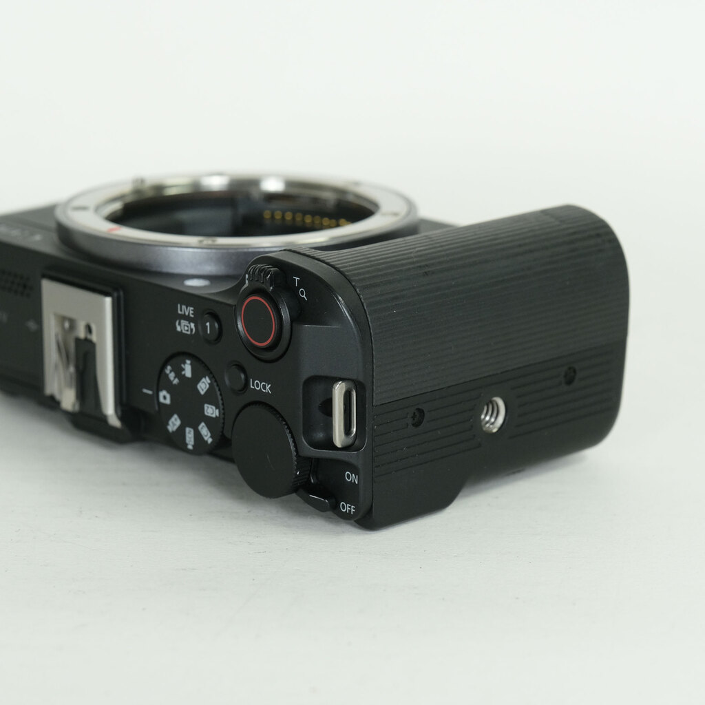 Canon EOS R50 V