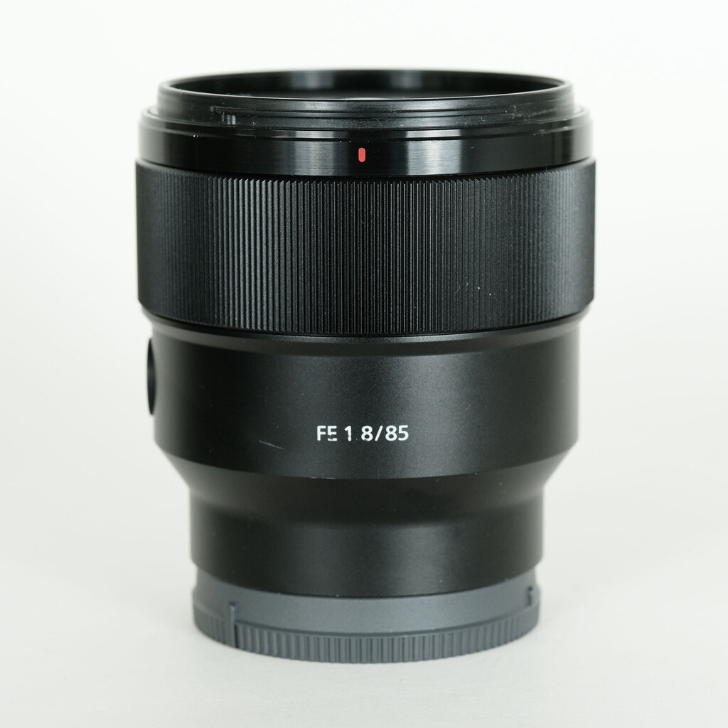SONY FE 85mm F1.8 SEL85F18