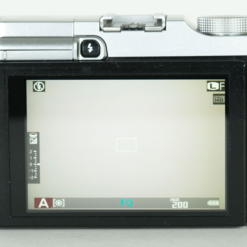 FUJIFILM X-A2 ボディ シルバー