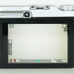 FUJIFILM X-A2 ボディ シルバー