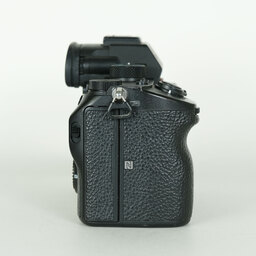 SONY α7 III（ILCE-7M3）