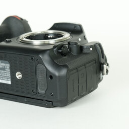 Nikon D500