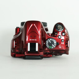 Nikon D5200 ボディ レッド Nikon D5200 ボディ レッド