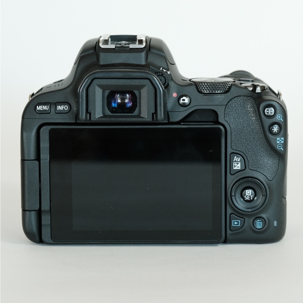 Canon EOS Kiss X9