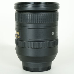 Nikon AF-S DX NIKKOR 18-200mm F3.5-5.6G ED VR II