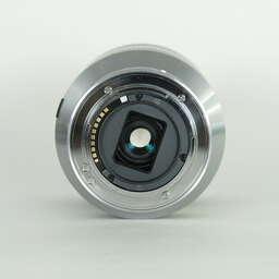 SONY E18-200mm F3.5-6.3 OSS SEL18200