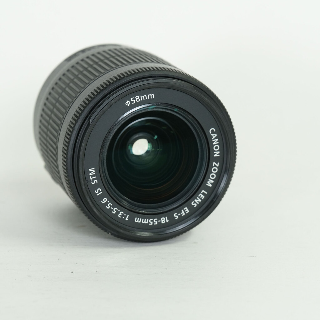 Canon EF-S18-55mm F3.5-5.6 IS STM