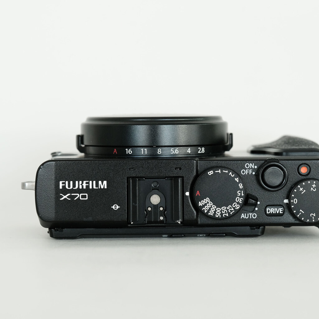 FUJIFILM X70 ブラック