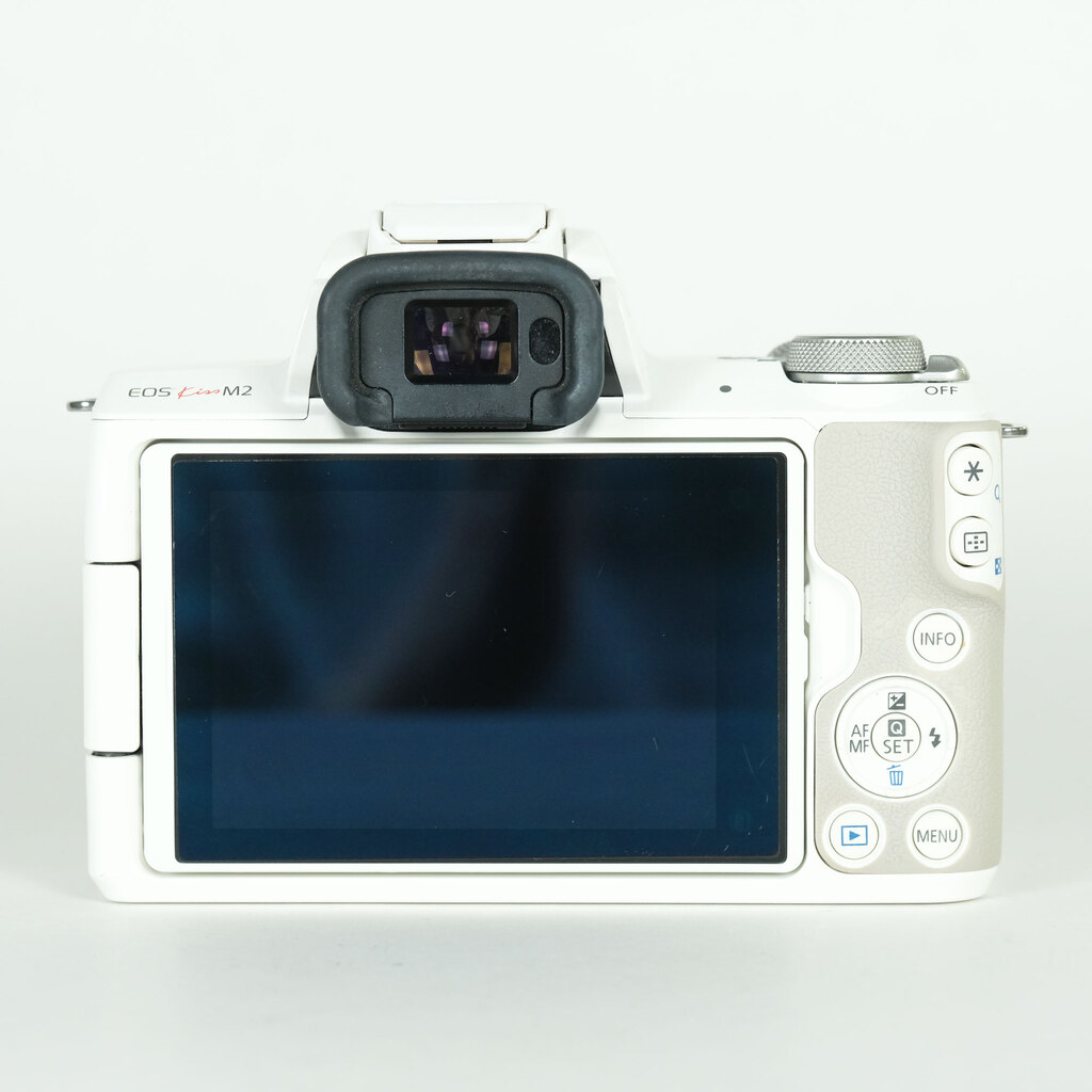 Canon EOS Kiss M2