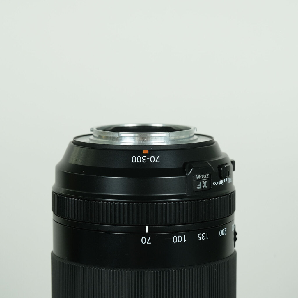 FUJIFILM XF70-300mmF4-5.6 R LM OIS WRの出品 | ONE SCENE（ワンシーン）