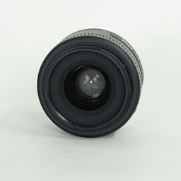 Nikon AF-S DX NIKKOR 35mm f/1.8G Nikon AF-S DX NIKKOR 35mm f/1.8G