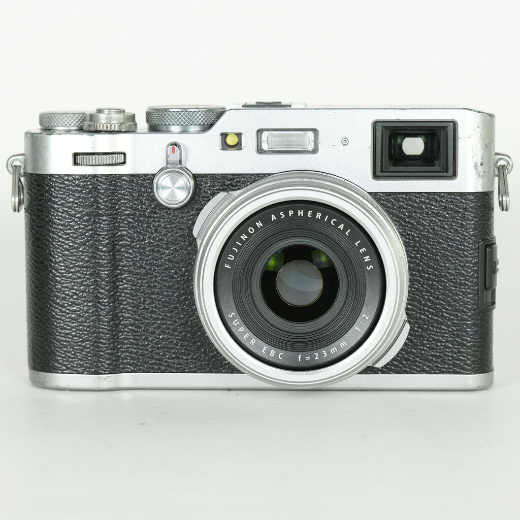 FUJIFILM X100F シルバー FUJIFILM X100F シルバー