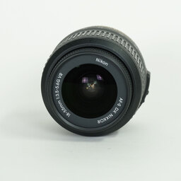 Nikon AF-S DX NIKKOR 18-55mm F3.5-5.6 G VR