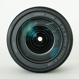 Canon EF-S18-135mm F3.5-5.6 IS USM