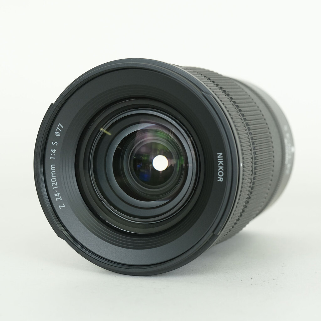 Nikon NIKKOR Z 24-120mm f/4 S Nikon NIKKOR Z 24-120mm f/4 S