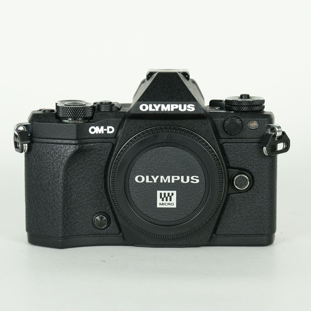 OLYMPUS OM-D E-M5 Mark II ボディ 中古価格比較 - 価格.com