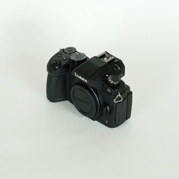 Panasonic LUMIX DMC-G8 Panasonic LUMIX DMC-G8