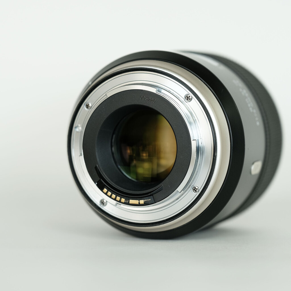 TAMRON SP 85mm F1.8 Di VC USD (Model F016) [キヤノンEF用]の出品