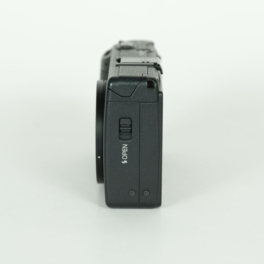 RICOH GR DIGITAL II