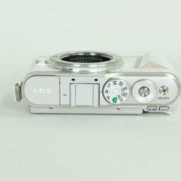 OLYMPUS PEN E-PL10