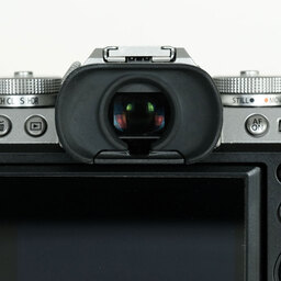 FUJIFILM X-T5 FUJIFILM X-T5