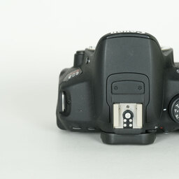 Canon EOS Kiss X7i Canon EOS Kiss X7i