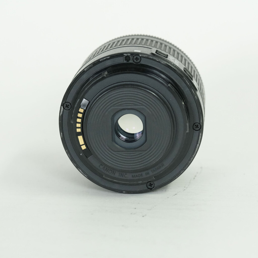 Canon EF-S18-55mm F4-5.6 IS STM