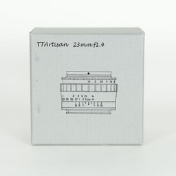 銘匠光学 TTArtisan 23mm F1.4 C (フジフイルムX用) ブラック