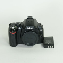 Nikon D40 ブラックボディ