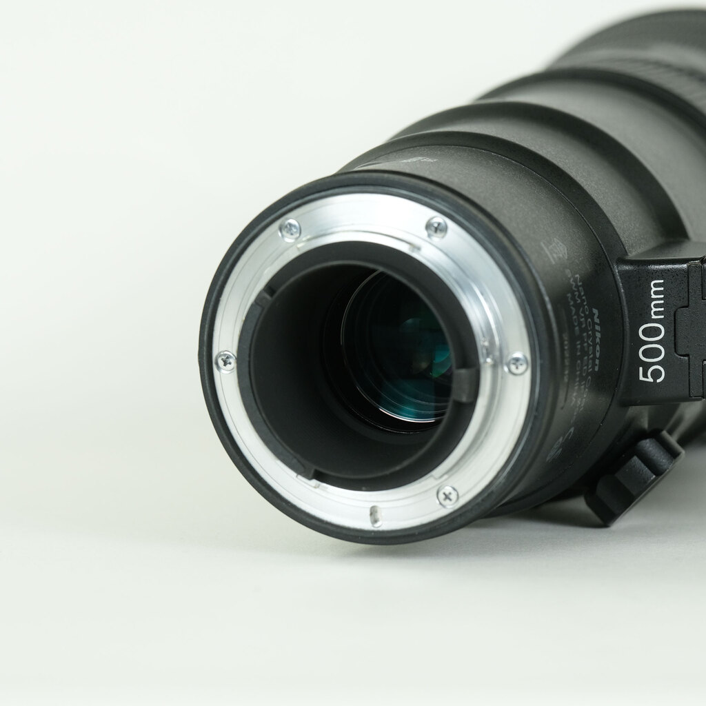 Nikon AF-S NIKKOR 500mm f/5.6E PF ED VR