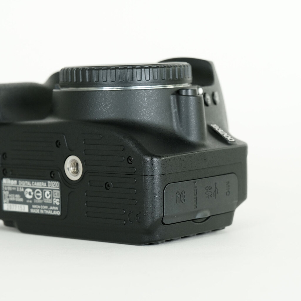 Nikon D3200ボディ ブラック