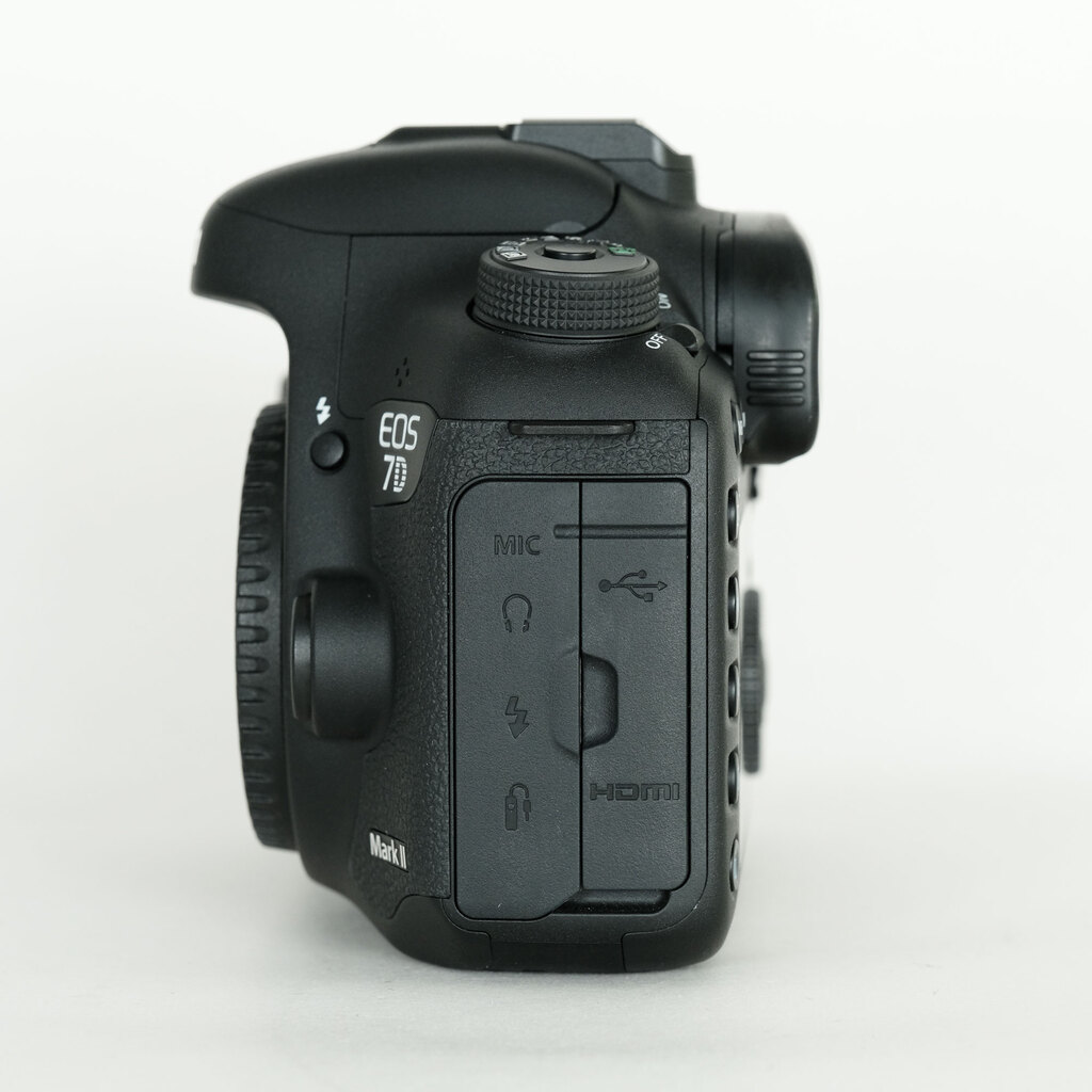 Canon EOS 7D Mark II